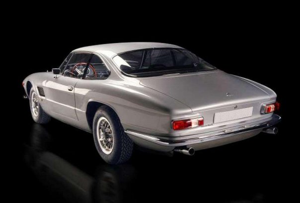 1962_Bertone_Maserati_5000_GT_Coupe_03