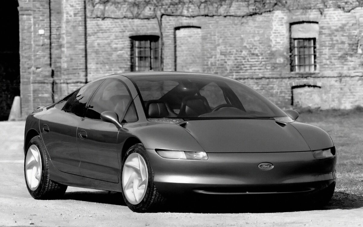 1989-Ghia-Ford-Via-Concept-02