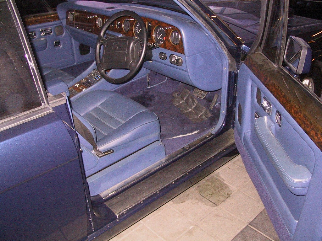 Bentley Azur 4 Door Convertible (2)